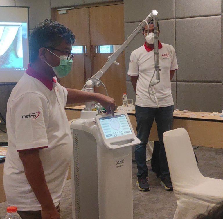 Dry lab simulasi laser CO2